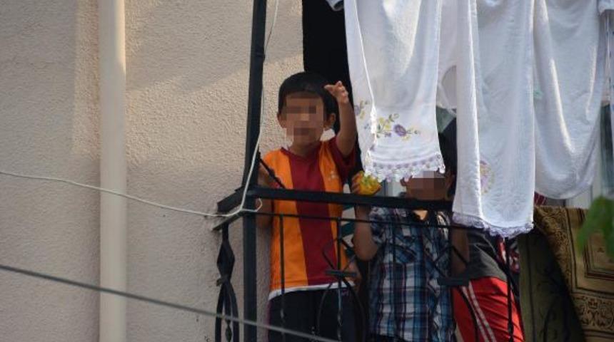 Tecav&uuml;zc&uuml; eski sevgiliyi &ouml;ld&uuml;rmesine 11 yaşındaki oğlu da tanık olmuş