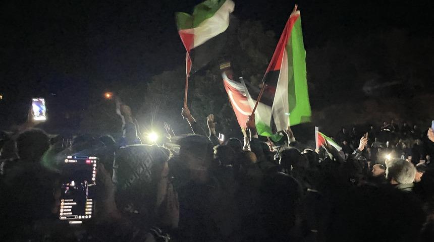 Malatya'da İsrail protestosu sırasında bir grup K&uuml;recik Radar &Uuml;ss&uuml;'ne gitmek istedi