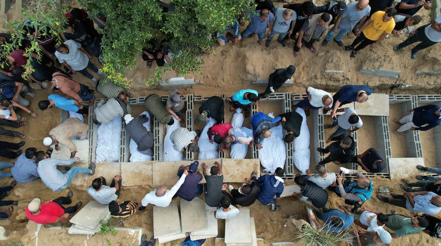 Filistin'deki saldırılarda hayatını kaybedenler için camilerde sela okunacak