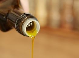 Zeytinyağı fiyatları artmaya devam etti: Bakanlık yeni karar aldı: Süresiz yasak getirildi