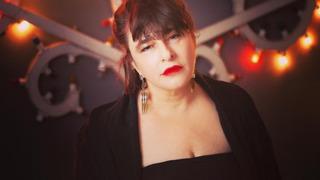 Esra Dermancıoğlu'nun nostalji paylaşımı olay oldu! Pozlarına beğeni yağdı