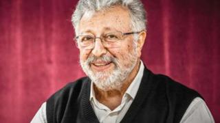 Evlilik dışı bir de oğlu olduğu iddia edilmişti! Metin Akpınar harekete geçti