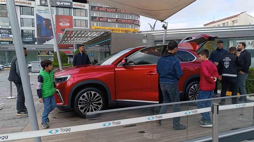 Van’da “Togg Mobil Deneyim Merkezi” açıldı