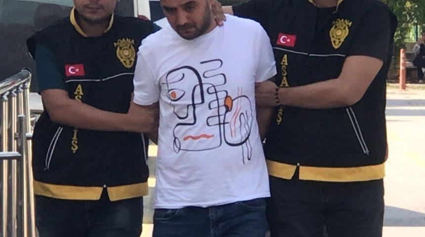 Adana'da 1 kişiyi öldürüp 3 genci de yaralayan şüpheli tutuklandı
