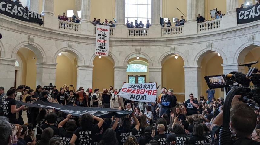 ABD’li Yahudilerden Kongre'de “ateşkes” için oturma eylemi! Polis müdahale etti