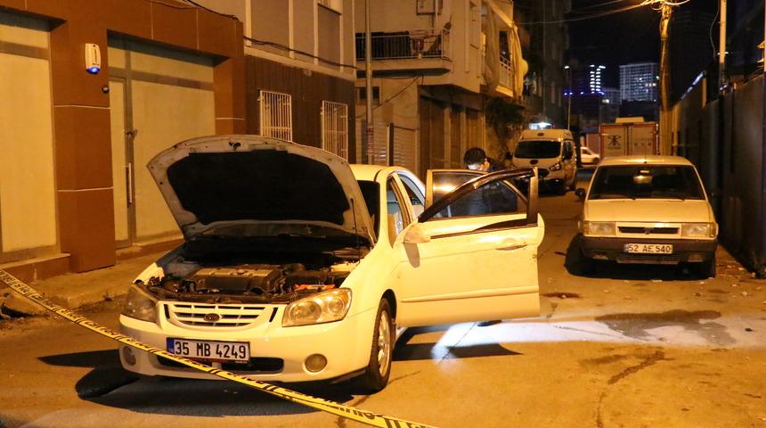 İzmir'de çıkan kavgada av bıçağıyla yaralanan kişi öldü