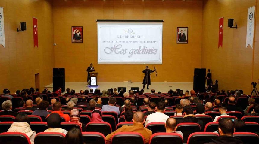 6. Dede Korkut Bilim, K&uuml;lt&uuml;r, Sanat ve Spor &Ouml;d&uuml;lleri sahiplerini buldu