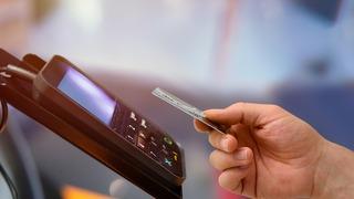 O hamleler kredi kartıyla alışverişi etkiledi! Kimi zam yaptı, kimi ödeme yöntemini değiştirdi: ‘IBAN’a yolla’ dönemi