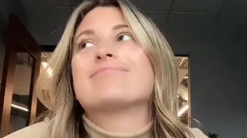 Sosyal medyadan yaptığı itiraf herkesi şaşkına çevirdi! Sevgilisine gönderdiği müstehcen fotoğrafları tüm ailesi gördü... "Kayınvalidem, kayınpederim..."