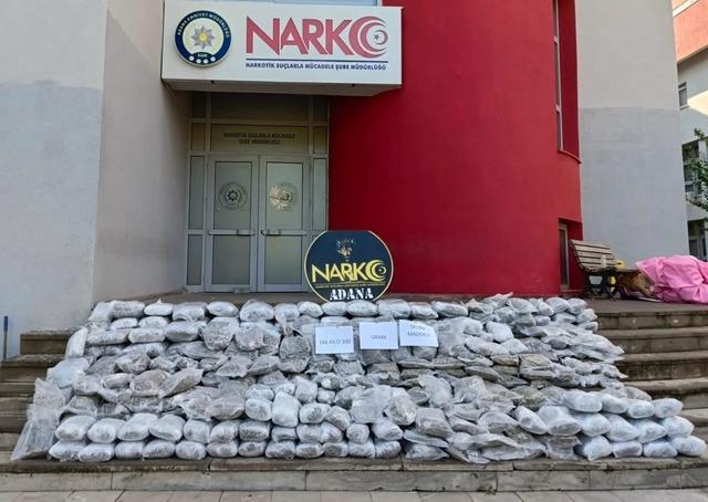 Adana'da 166 kilo 300 gram skunk ele geçirildi