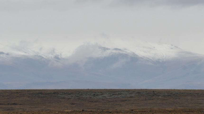 Kars'ın yüksek kesimlerinde kar etkili oldu