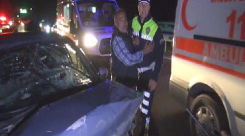 Kaza yapan oğlunu göremeyen baba gözyaşlarına boğuldu