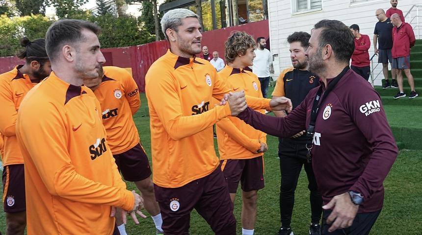 Galatasaray’da teknik direktör Okan Buruk’un doğum günü kutlandı