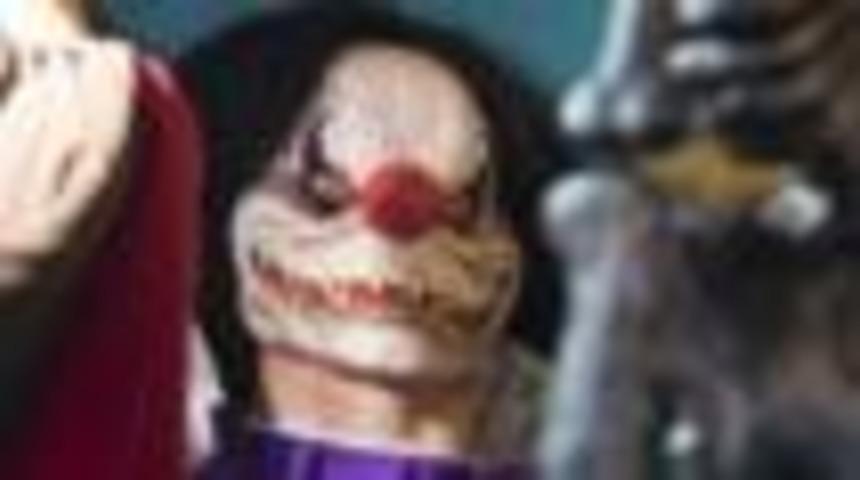 İsve&ccedil;'te palya&ccedil;o maskeli kişi, bir genci bı&ccedil;akladı