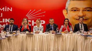 Özgür Özel 'öndeyiz' diyerek oran verdi!