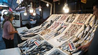 Cep yakan fiyatlar düştü, vatandaşın yüzünü güldürdü! Tezgahlar balıkla doldu taştı: Her bütçeye, her keseye uygun var