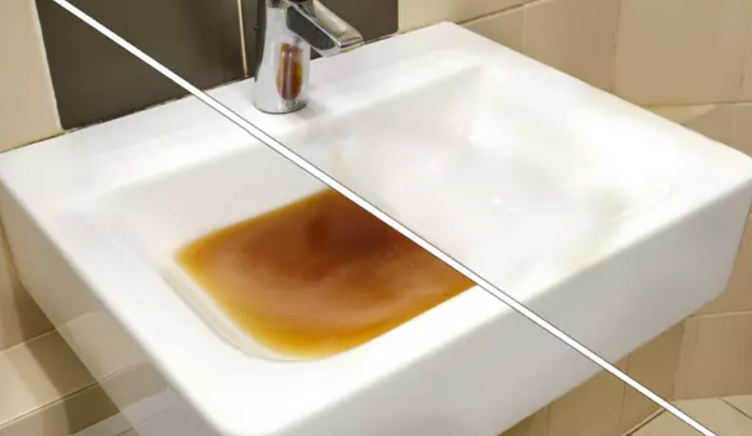 Lavabo a&ccedil;ıcıdan daha etkili! Tıkanmış lavaboyu şıp diye a&ccedil;an en doğal y&ouml;ntem