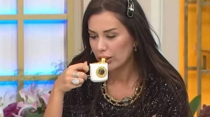 Sahte olduğunu söylemişti! Dilan Polat'ın altınlı fincanının fiyatı şoke etti