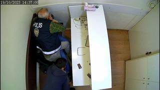 Polis yeleğiyle milyonluk gasp! Kimliğinin sahte olduğunu söyleyince dehşeti yaşadı