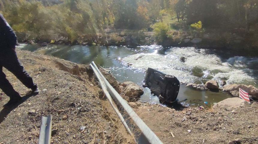 Artvin-Erzurum yolunda feci kaza! 1 kişi hayatını kaybetti "Bu virajın adı artık ölüm virajı"