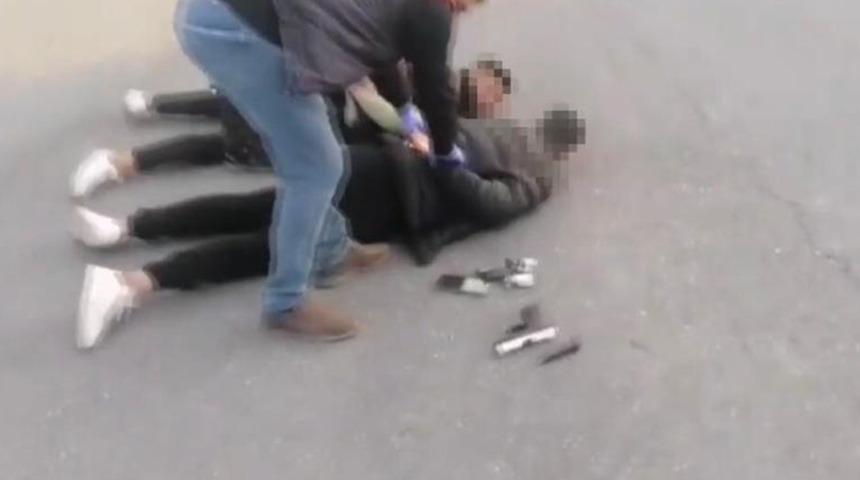 Yer: İstanbul! Sosyal medyadan satıyorlardı, yakalandılar