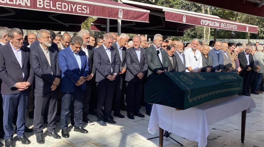 Usta şair Necip Fazıl Kısakürek'in oğlu Mehmed Kısakürek son yolculuğuna uğurlandı