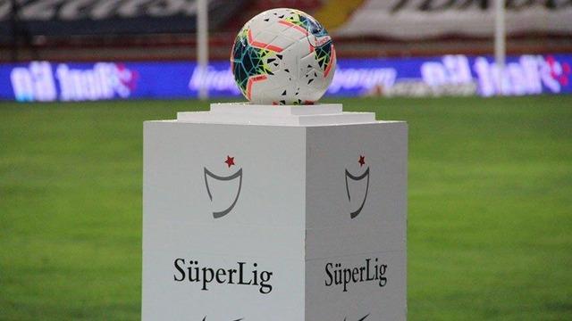 Süper Lig'de teknik direktör ayrılıkları devam ediyor! Konyaspor'da Stanojevic dönemi sona erdi...