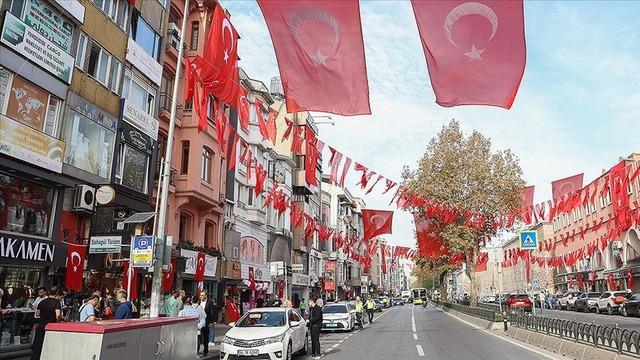 28 Ekim yarım gün mü, 29 Ekim 2023 hangi güne denk geliyor, hangi kurumlar kapalı? Cumhuriyet Bayramı tatil bilgisi