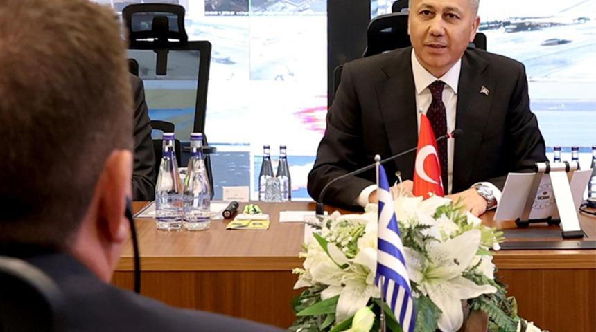 Bakan Yerlikaya, Yunanistan Göç ve İltica Bakanı ile görüştü!