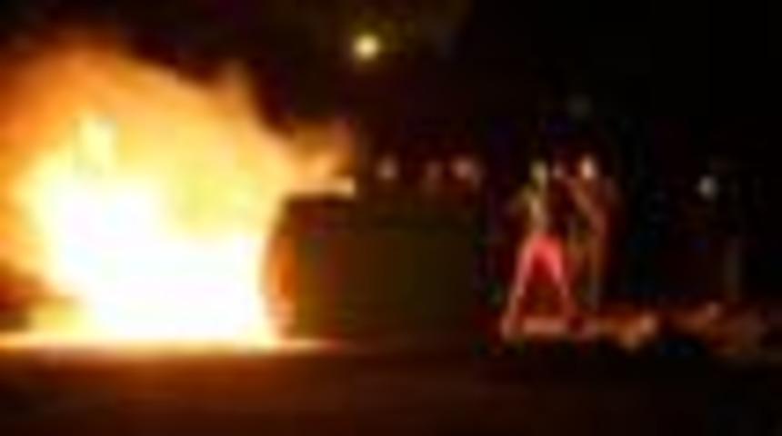 Fransa Calais m&uuml;lteci kampını kapatıyor