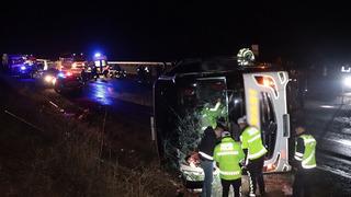 Kayseri'de yolcu otobüsü devrildi! Çok sayıda yaralı var