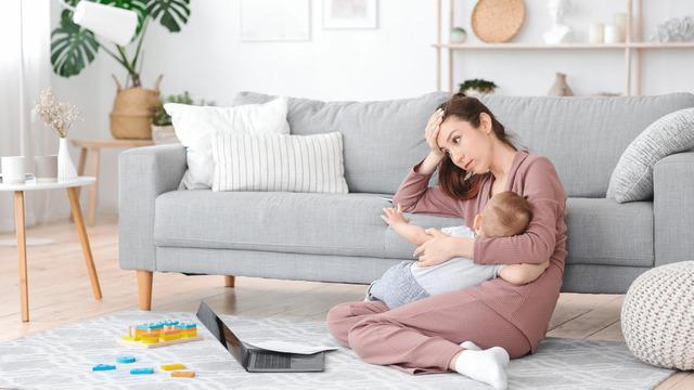 Postpartum (doğum sonrası) depresyonu nedir? Postpartum belirtileri nelerdir?