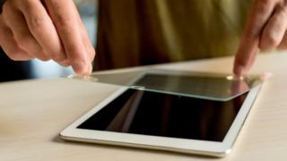 Telefon, tablet ekranlarınızı kırılmaktan koruyacak en iyi kırılmaz camlar