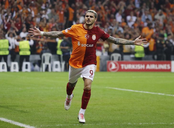 Galatasaray-Bayern Münih karşılaşması sonrası spor yazarlarından dikkat çeken yorum! "Çok yazık oldu, Bayern'in tarihine kaybetti" G3