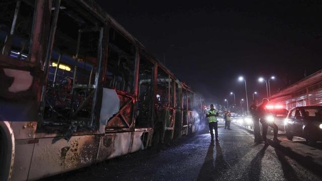 Brezilya'da liderleri öldürülen çete terör estirdi! Onlarca otobüs ve treni yaktılar, şehirde okullar kapatıldı