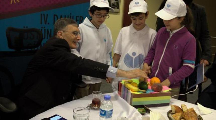 Aziz Sancar: Başarılı olmak nobel almak değildir