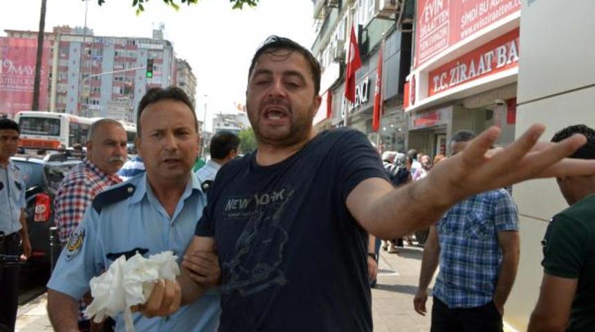Banka şubesindeki kavgaya biber gazlı müdahale