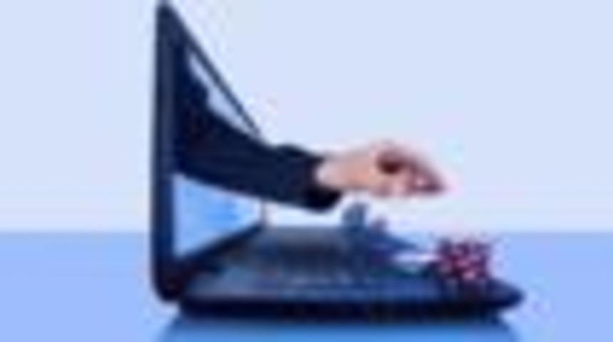 Bilgisayar ilk kez pokerde insanı yendi