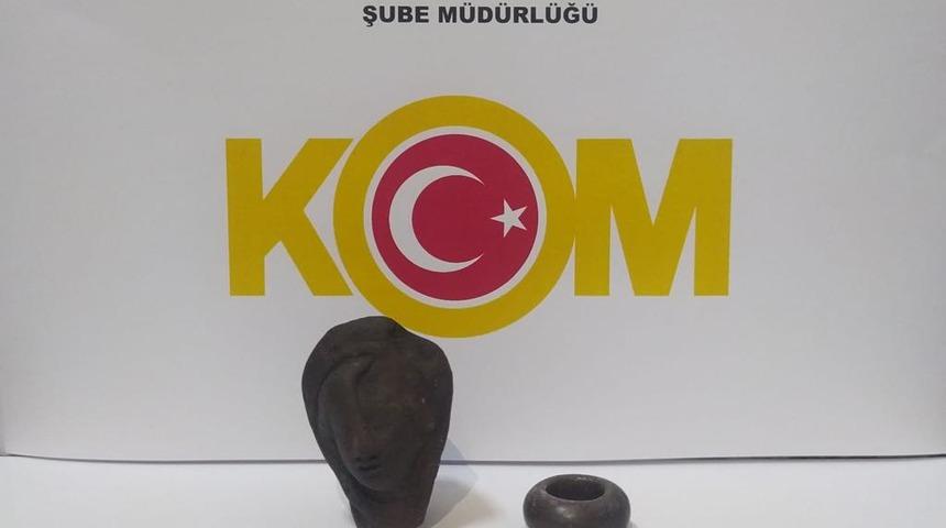 Ardahan'da tarihi eser operasyonunda 2 zanlı gözaltına alındı