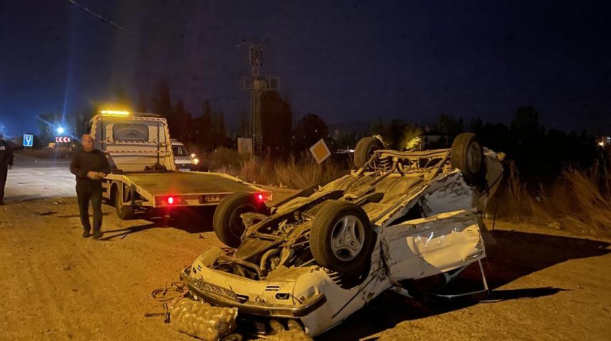 Kahramanmaraş’ta iki otomobilin çarpıştığı kazada 2 kişi yaralandı