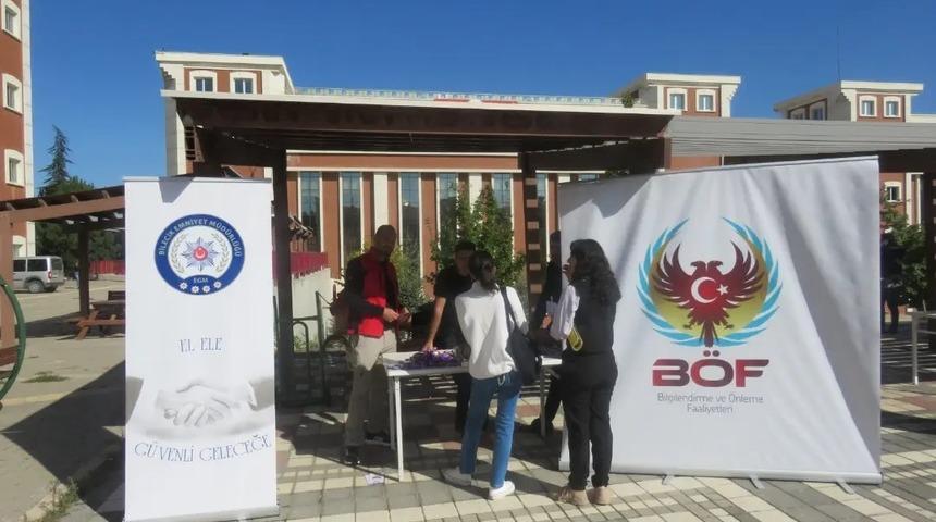 "El Ele Güvenli Geleceğe’’ projesiyle 4 bin 700 öğrenciye ulaşım sağlandı