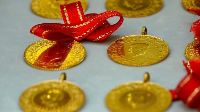 Merkez Bankası faiz kararı sonrası altın ve dolarda son durum! Ons altın 2000 doları aştı, gram rekor kırdı