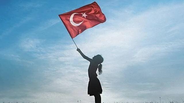 28 Ekim yarım gün mü? 29 Ekim resmi tatil mi, bu yıl hangi güne denk geliyor?