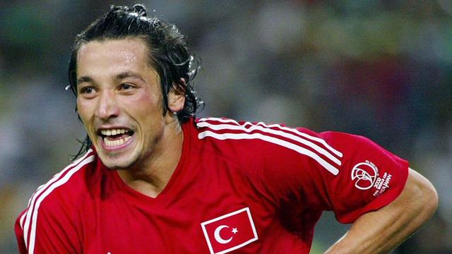 İkinci kez baba oluyor... Beşiktaş'ın efsanesi İlhan Mansız evlendi! İşte nikahtan kareler