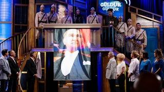 Güldür Güldür Show'un Cumhuriyet'in 100. yılına özel skeci dakikalarca alkışlandı! O görüntüler gündem oldu
