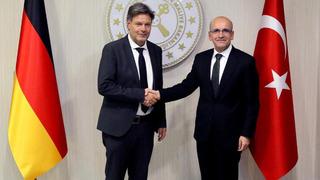 Bakan Şimşek'ten kritik Almanya teması: Ticaret hacminin 50 milyar doları aşmasını bekliyoruz