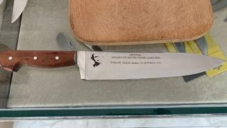 Oğullarını kaybedince Norveç'ten Trabzon'a geldiler, hediye bıçağı gören anne gözyaşlarını tutamadı