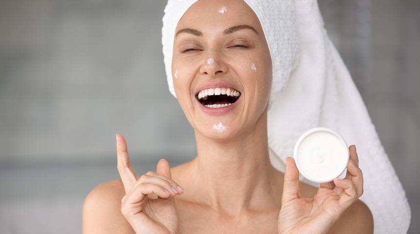 Cilt bakım kremi nedir? Cilt bakım kremi nasıl kullanılır?