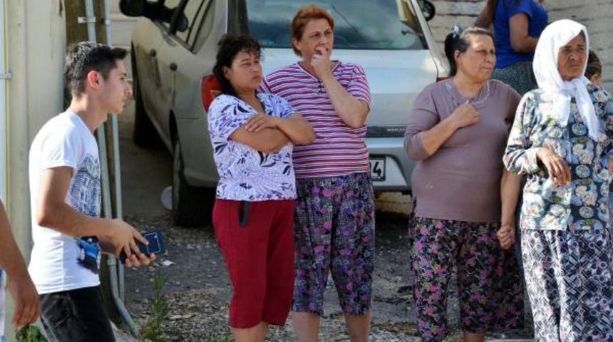 Milas'ta kamyonet takla attı: 7 yaralı
