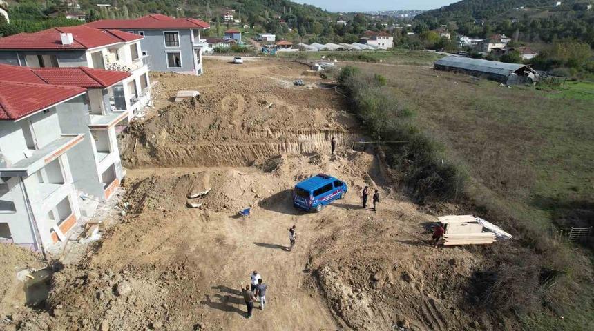 Yalova’da villa inşaatı kazısında bulunan küp mezarda kazı çalışmaları başladı